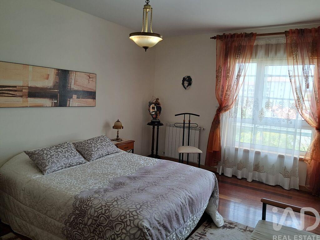 Apartment in Cortes