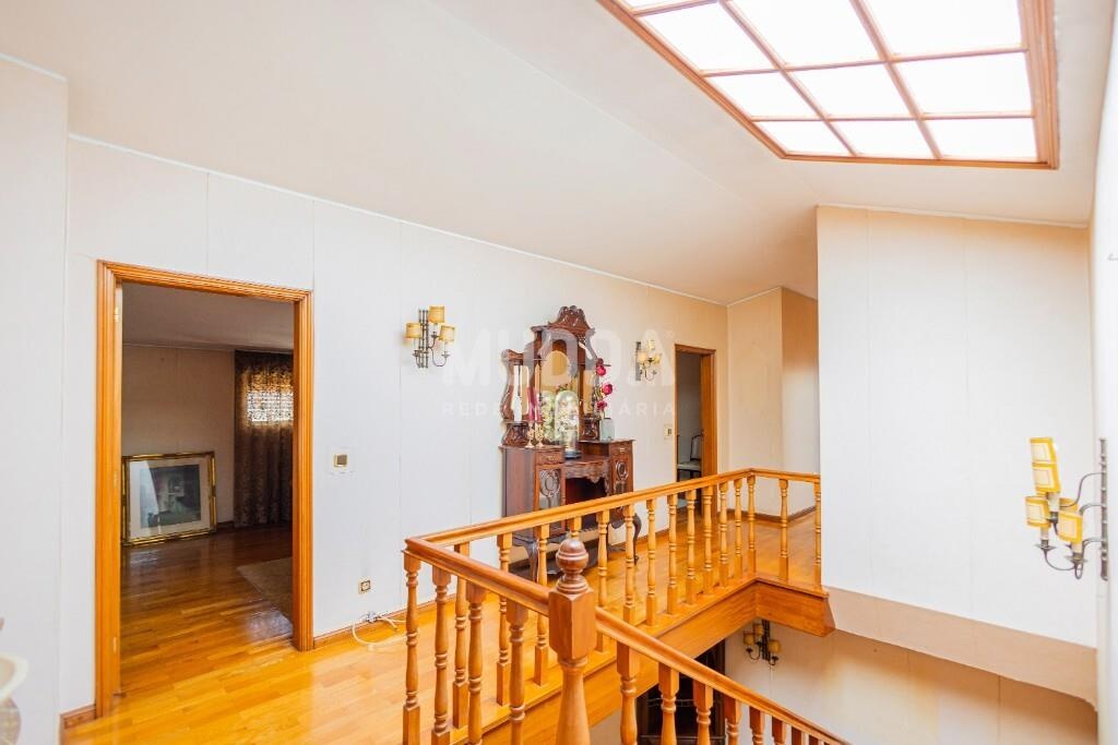 Duplex de Grandes Dimensões no Centro | 254 m² + Terraços| Localização Premium