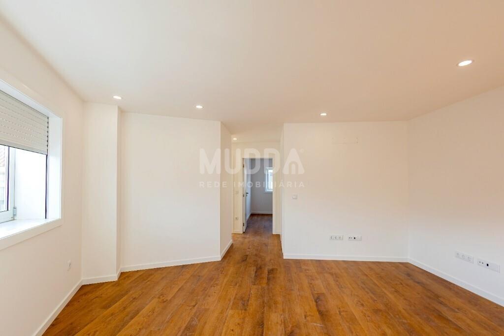 Único 2 quartos, completamente novo, no coração de Ovar.