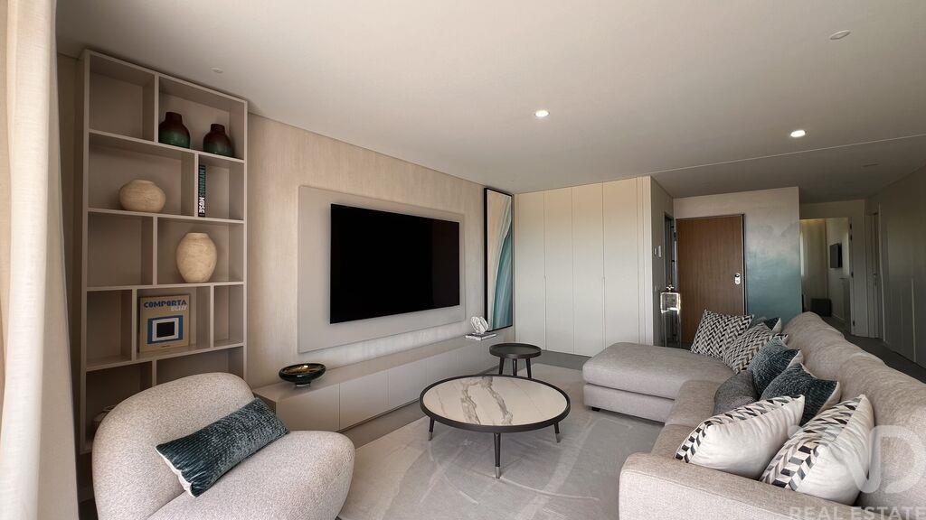 Apartment in Quarteira - Image 4