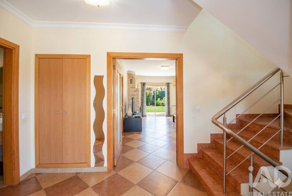 House in Tunes - Image 5