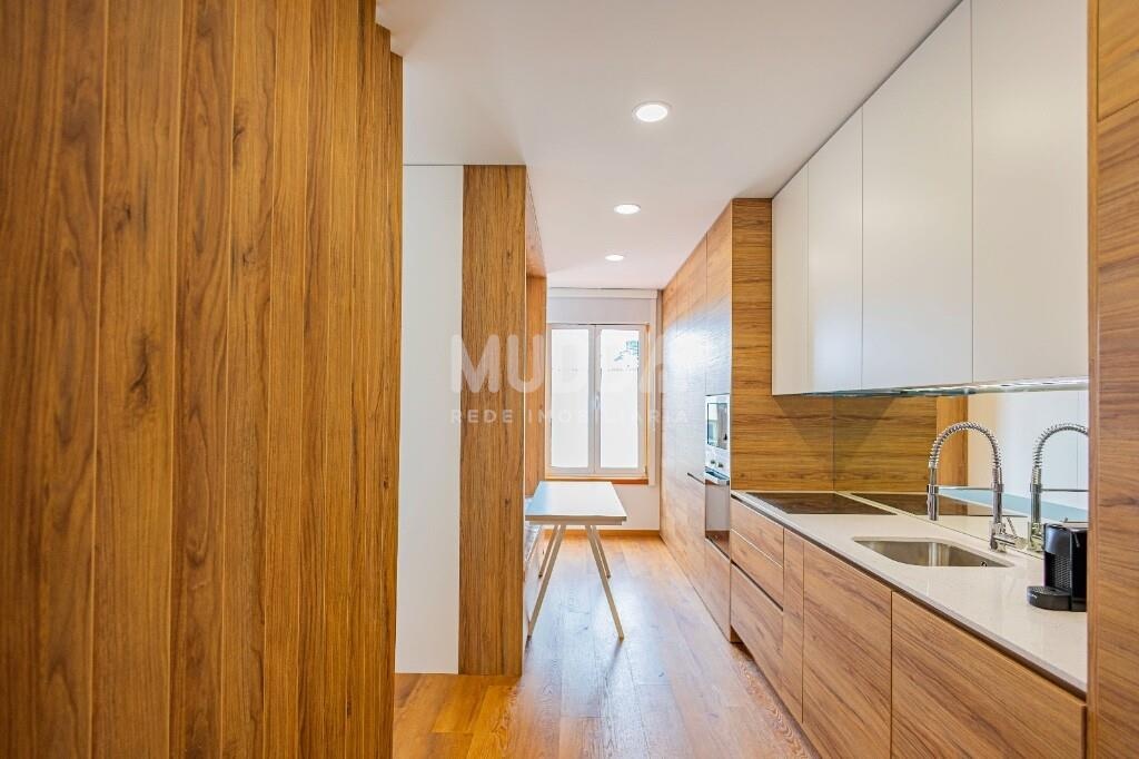 Apartamento T0 totalmente remodelado no centro de Ovar.