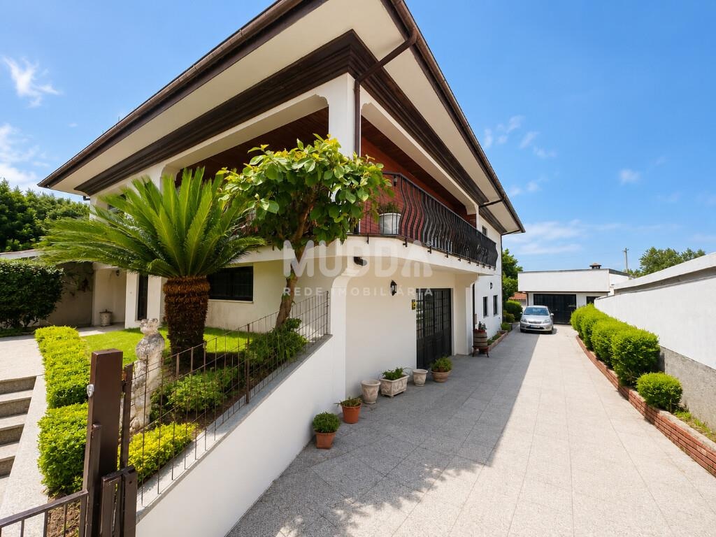Moradia T4 com Excelente Área Exterior em Macinhata da Seixa, Oliveira de Azeméis