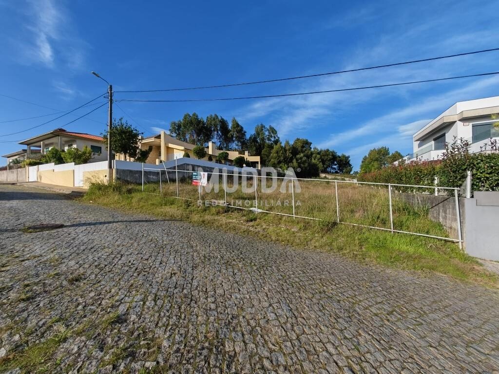 Terreno Urbano, Fornos, Santa Maria da Feira