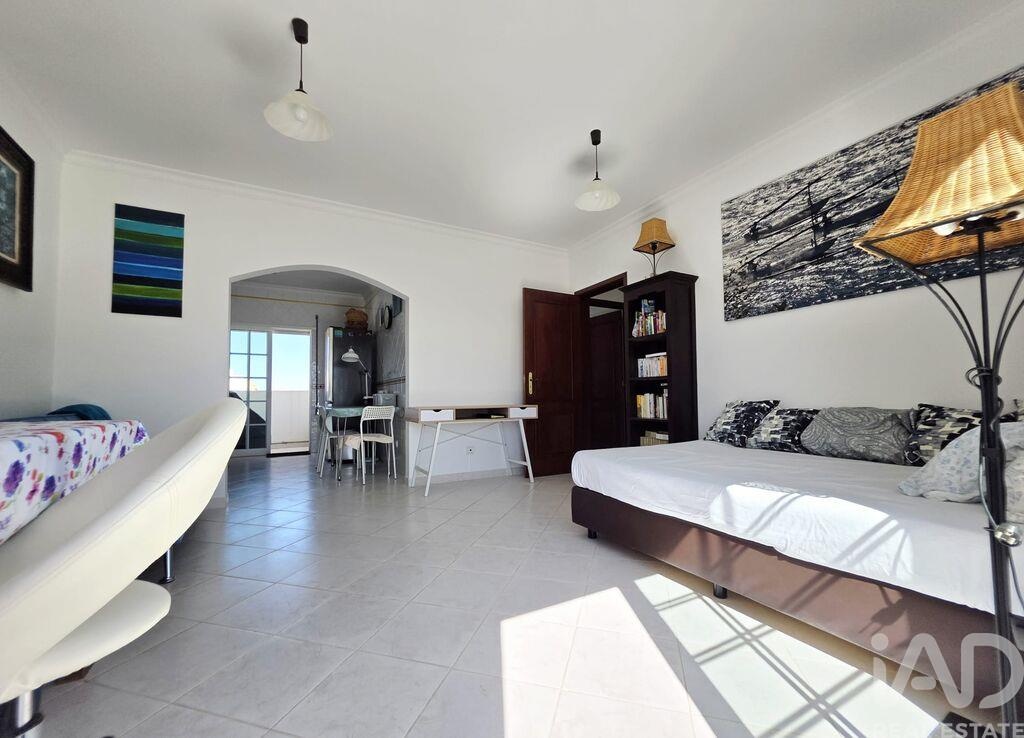 Apartment in Santa Luzia - Image 4