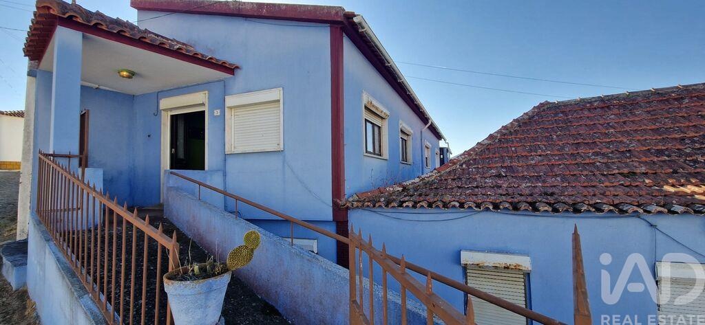 House in Santo Isidoro - view 1
