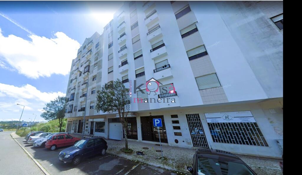Apartamento T2, em Rio de Mouro,  Rinchoa - Fitares