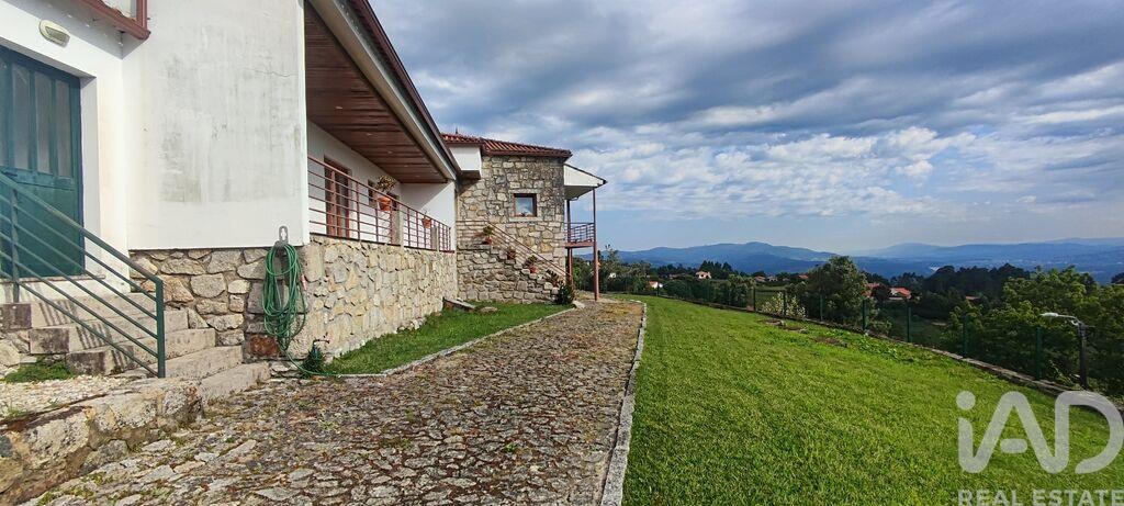 House in Vila Nova de Cerveira - Image 4