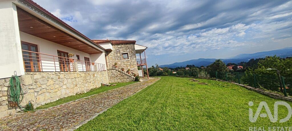 House in Vila Nova de Cerveira - Image 3