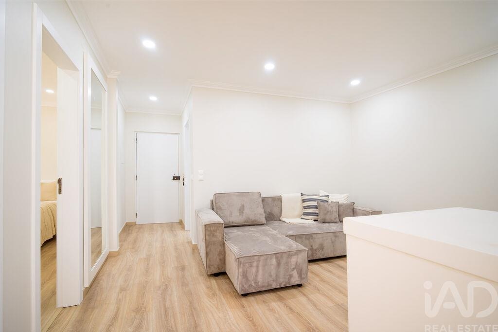 Apartment in Atouguia da Baleia - Image 5