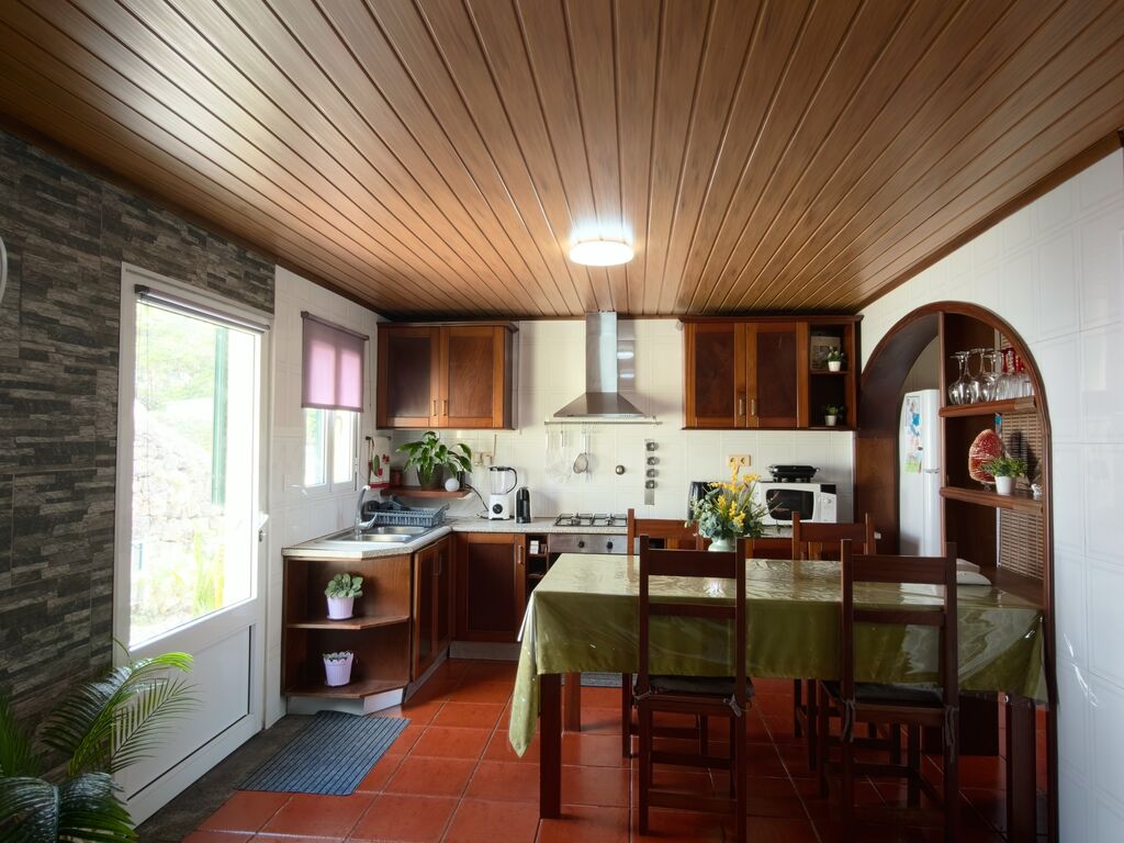 House in Bandeiras - Image 2