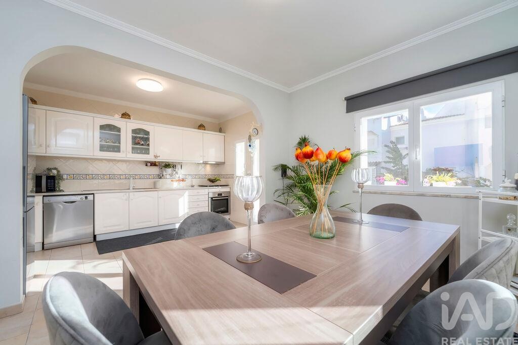 House in Quarteira - Image 5