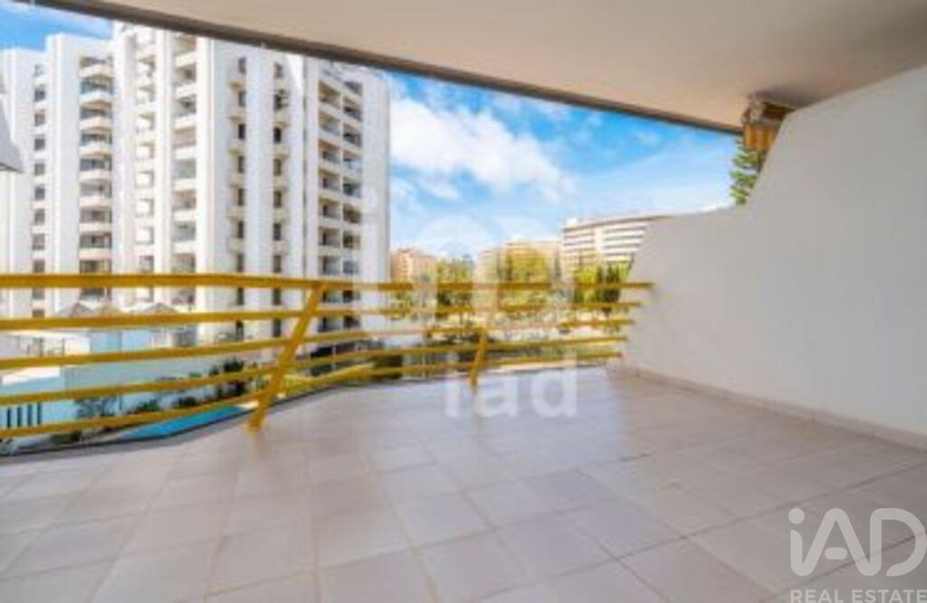 Apartment in Quarteira - Image 4