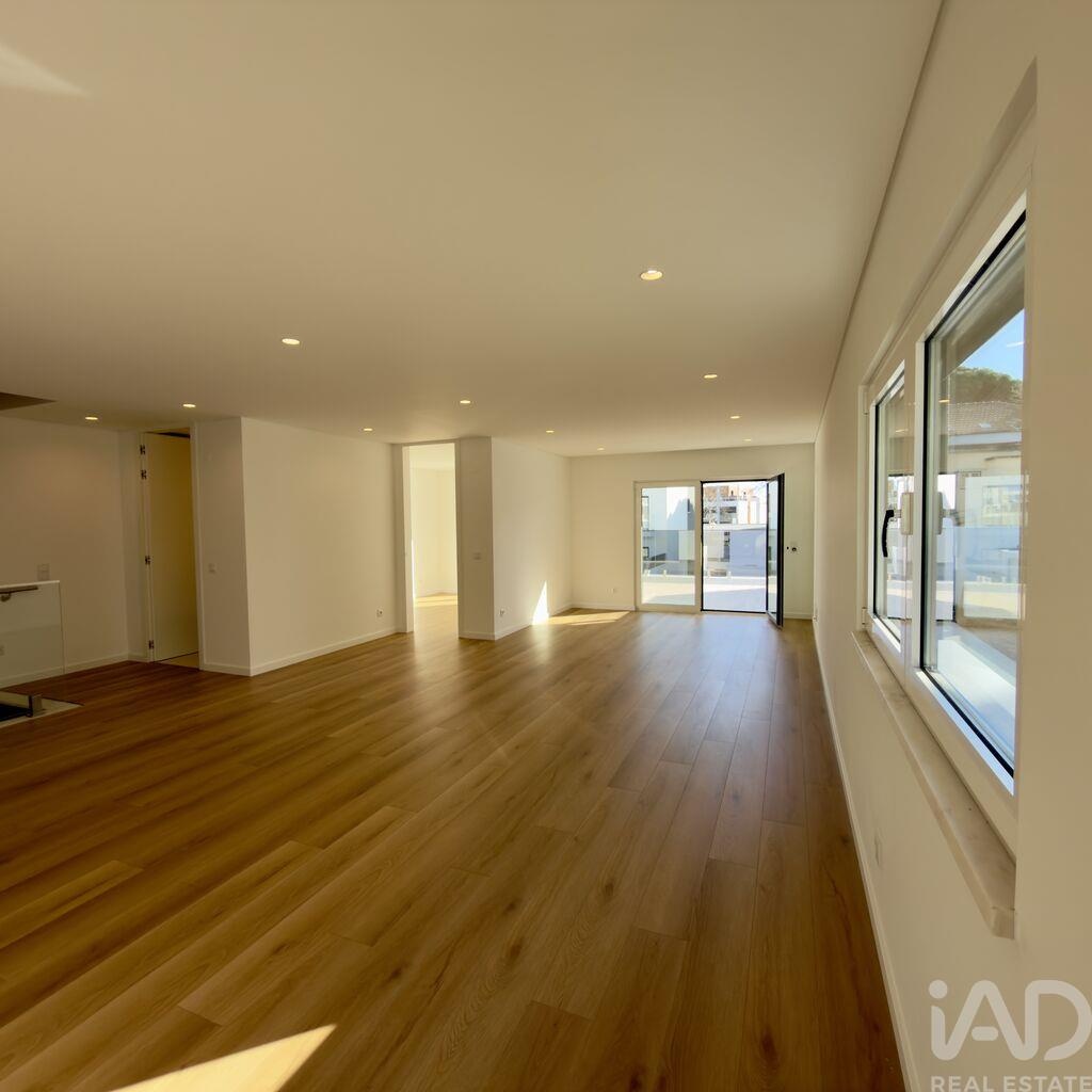 House in Cascais - Image 4