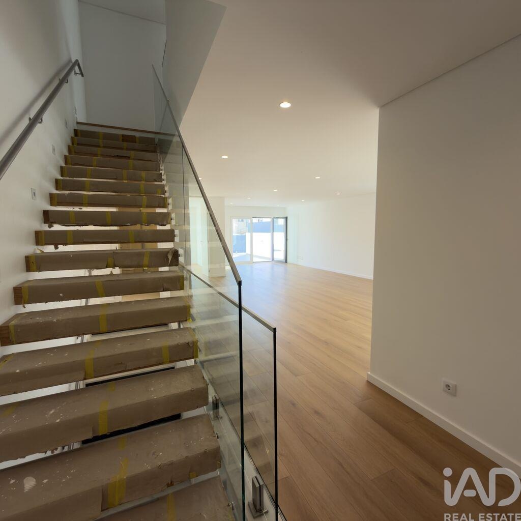 House in Cascais - Image 2