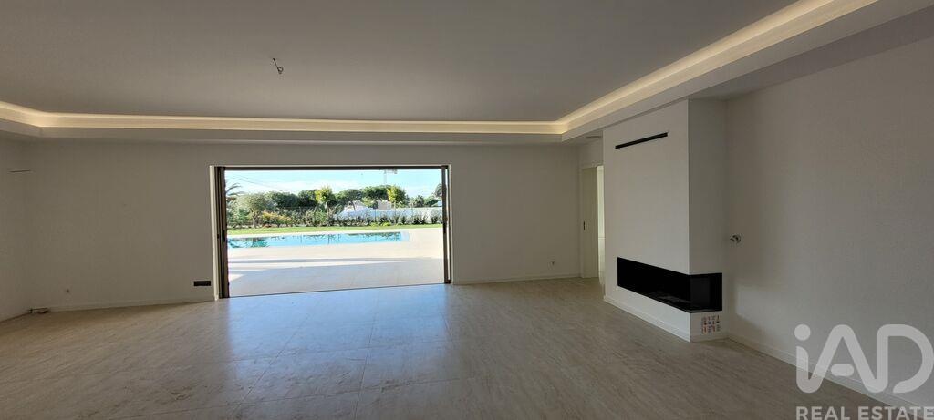 House in Quarteira - Image 2