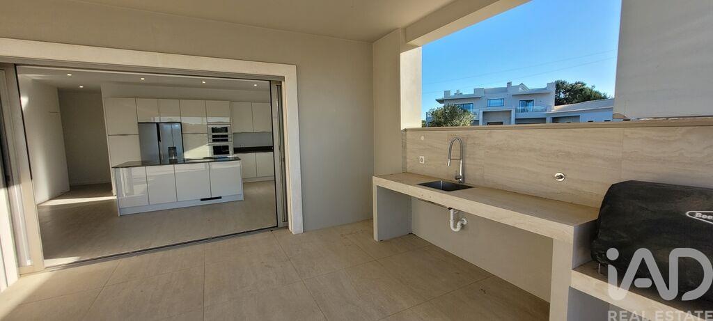 House in Quarteira - Image 5