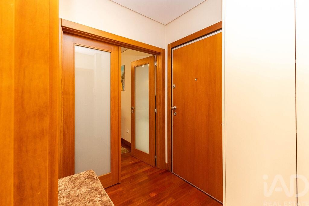 Apartment in Sao Romao do Coronado - Image 3