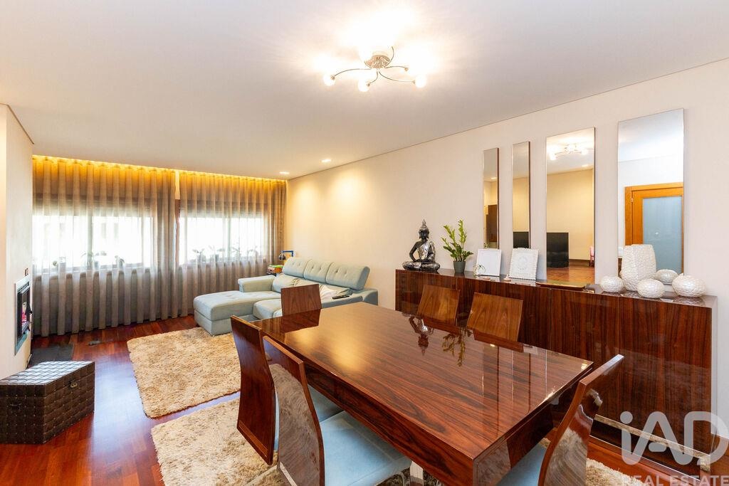 Apartment in Sao Romao do Coronado - Image 5