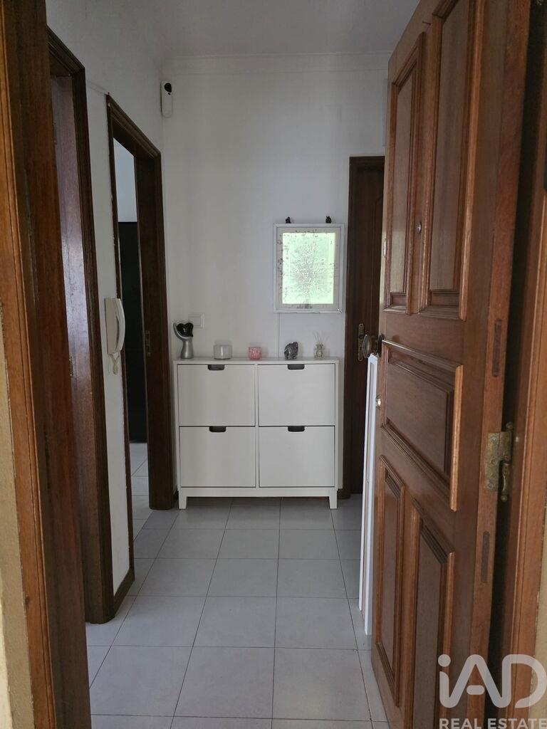 Apartment in Rio Tinto - Image 5