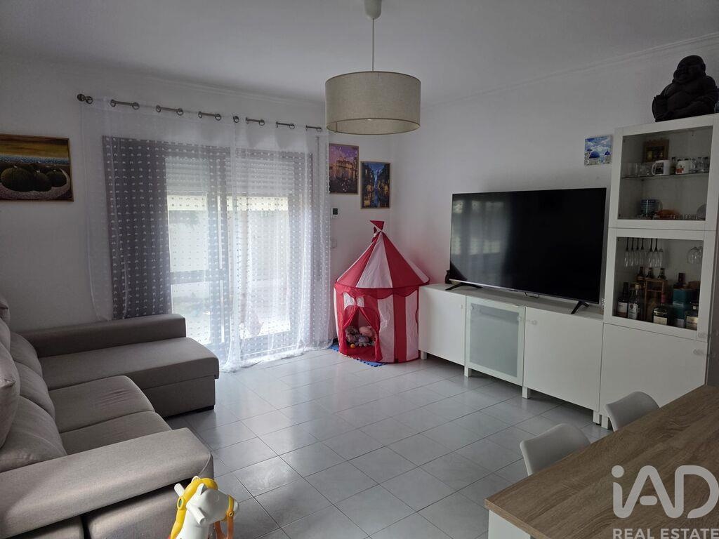 Apartment in Rio Tinto - Image 3