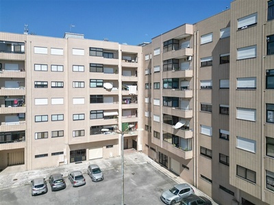 Apartamento T1+1 próximo da Estação de Comboios