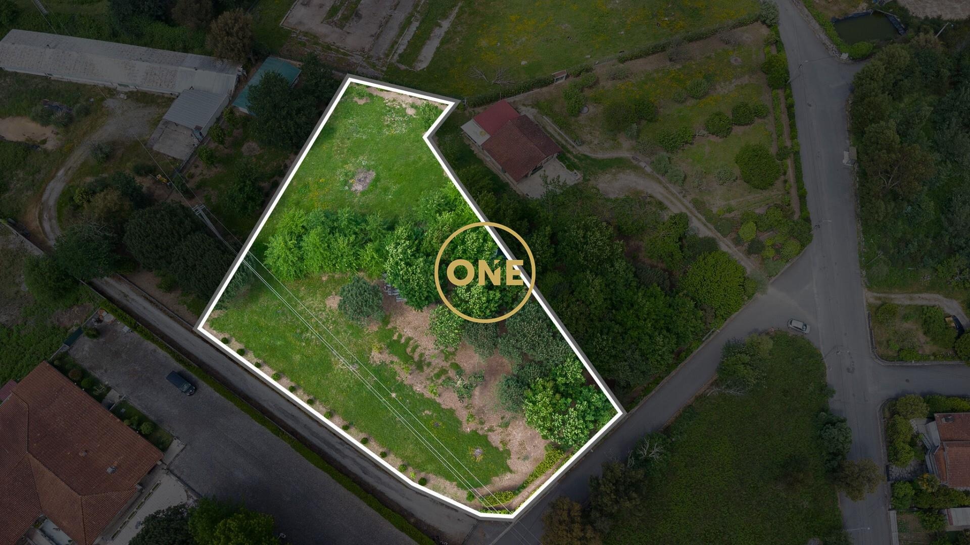Land for sale in Vila Nova de Famalicão, Portugal — €268,000