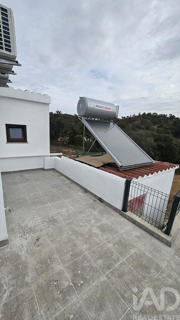 House in Salir - Image 4