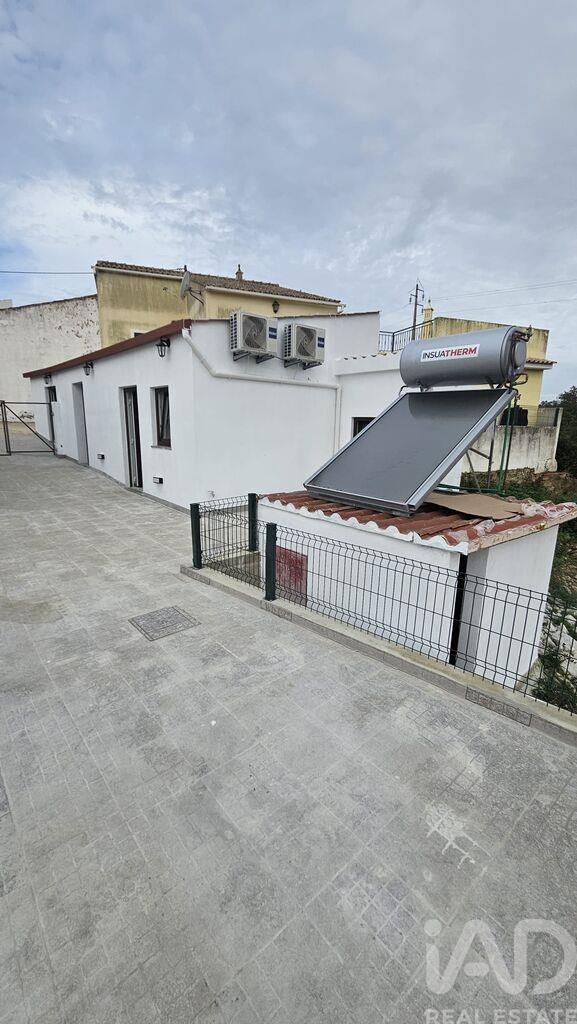 House in Salir - Image 3