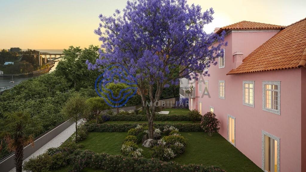 Penthouse T3+1 no Palacete com 3 Lugares de Estacionamento | Palacete Douro