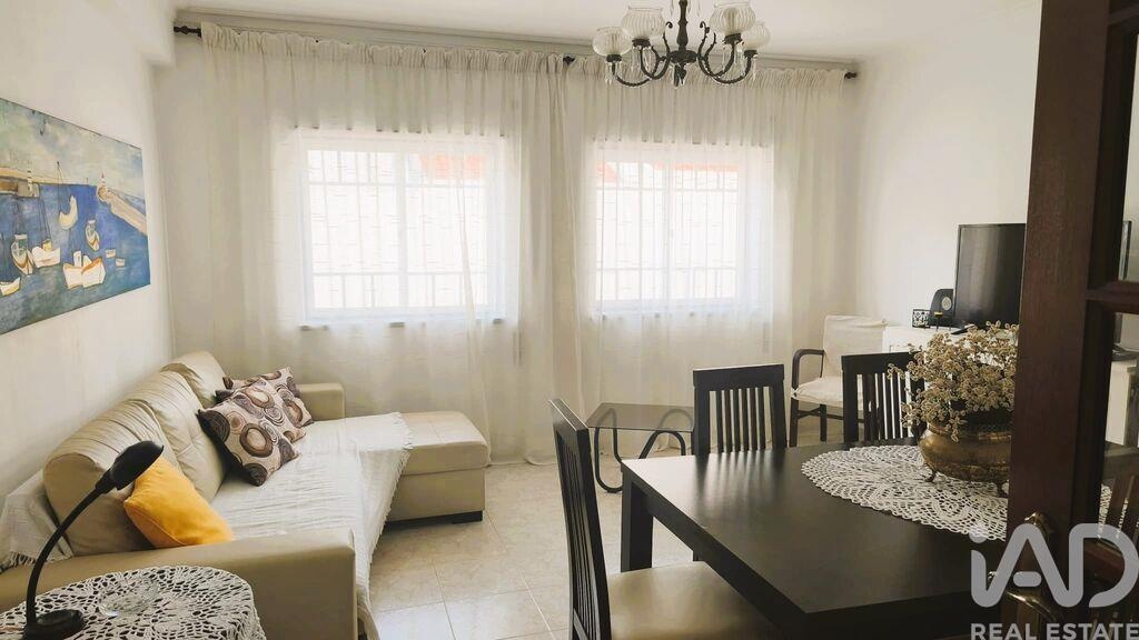 Apartment in Peniche - view 1