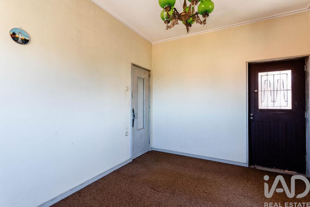 House in Paramos - Image 4