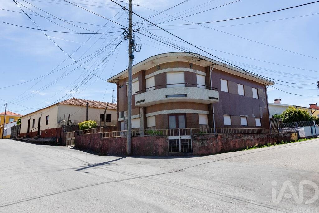 House in Paramos - Image 2