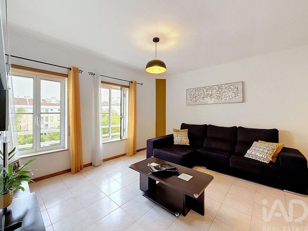 Apartment in Pinhal Novo - Image 5