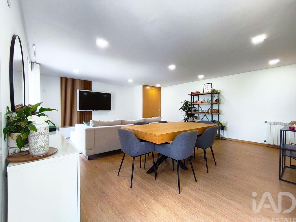 Apartment in Meadela - Image 5
