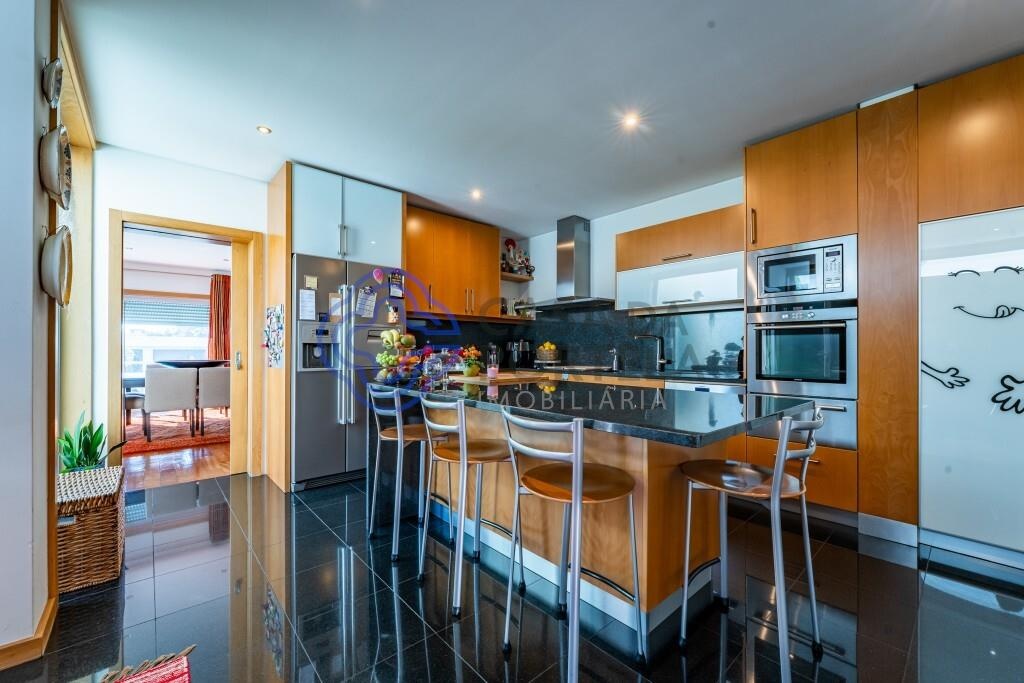 Moradia T4, Nogueira e Silva Escura, Maia