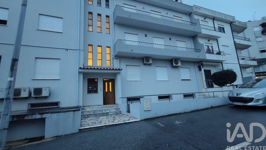 Apartment in Ponte de Lima - Image 2