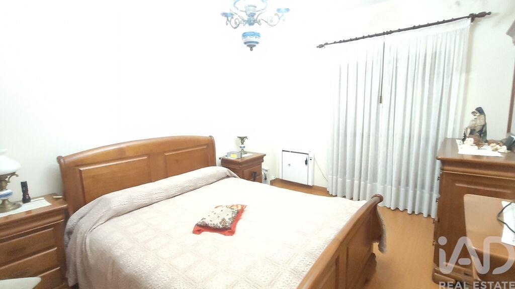 Apartment in Ponte de Lima - Image 5