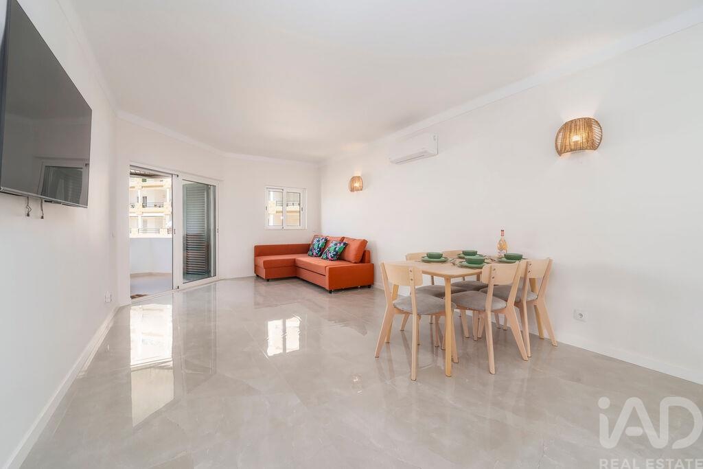 Apartment in Quarteira - view 1