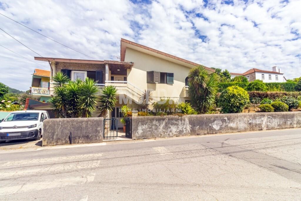 Moradia Isolada T3+2 em Fajões | Jardim, Garagem e Espaço Multifuncional