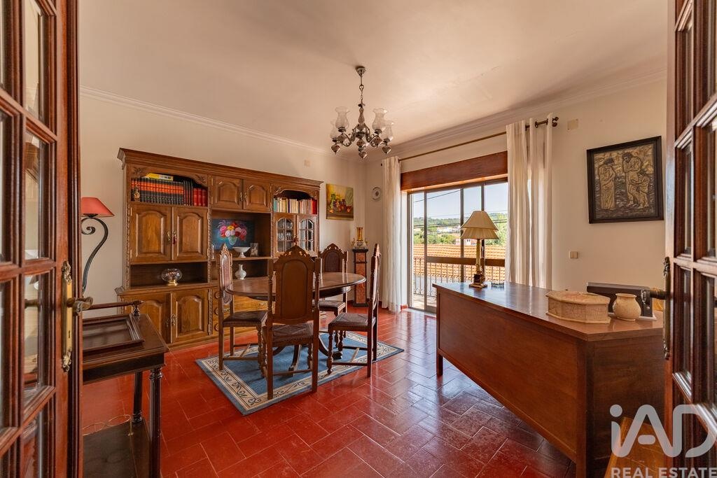 House in Setubal - view 1