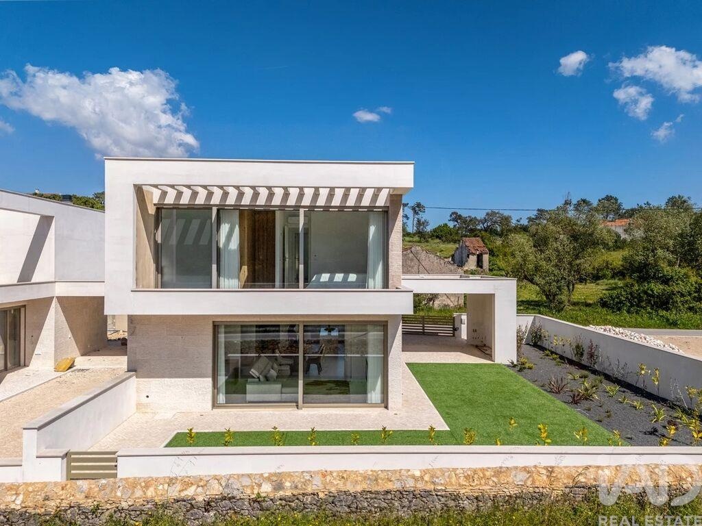 House in Rio Maior - Image 2