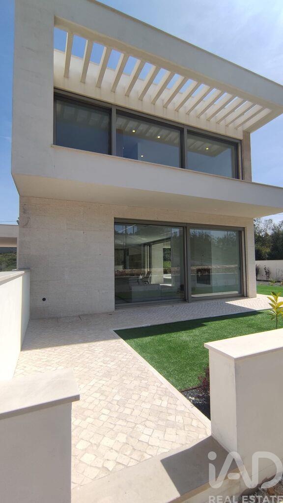 House in Rio Maior - Image 3