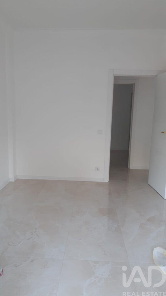 Apartment in Cascais - Image 3