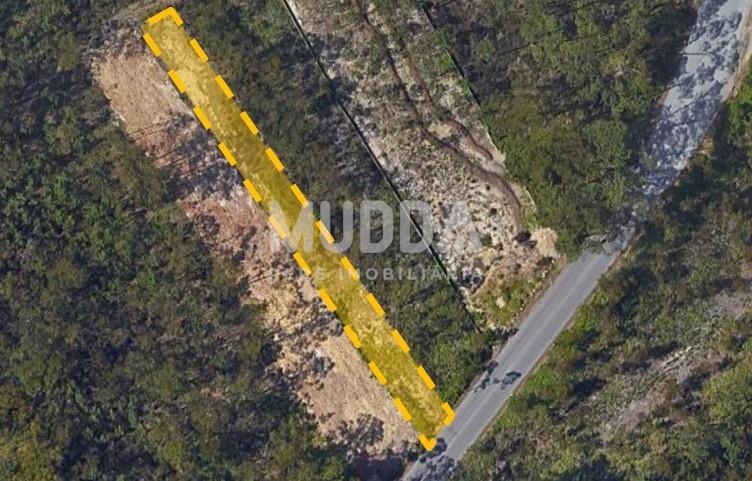 Terreno Rústico com 830 m2 em Arada