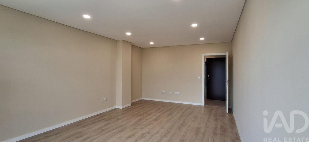 Apartment in Covilha (Sao Pedro) - Image 4