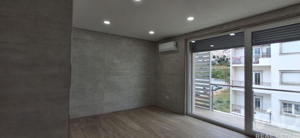 Apartment in Covilha (Sao Pedro) - Image 3