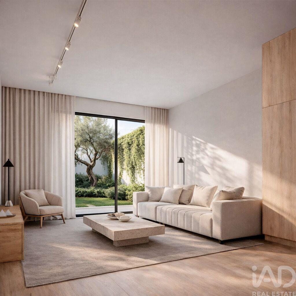 Apartment in Paranhos - view 1