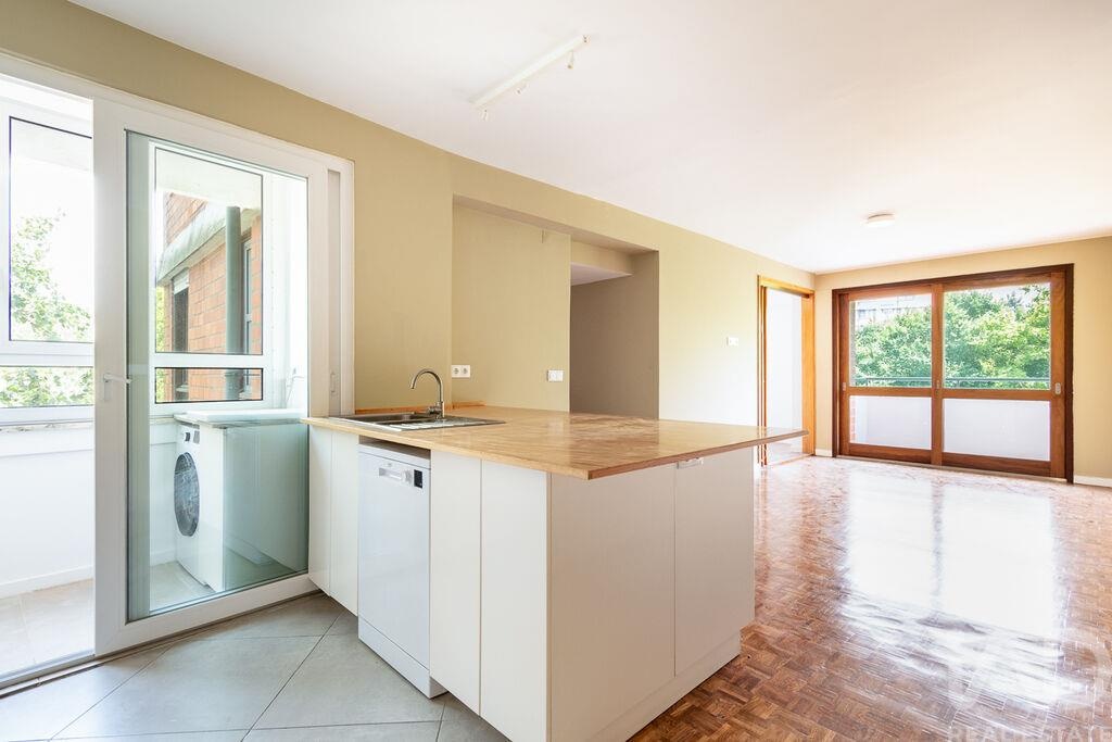 Apartment in Foz do Douro - view 1