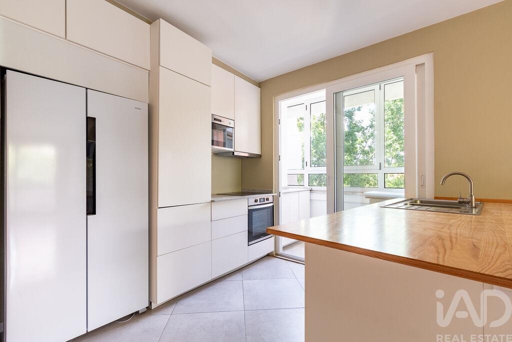 Apartment in Foz do Douro - Image 3
